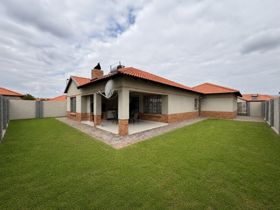 3 Bedroom Property for Sale in Waterkloof East North West